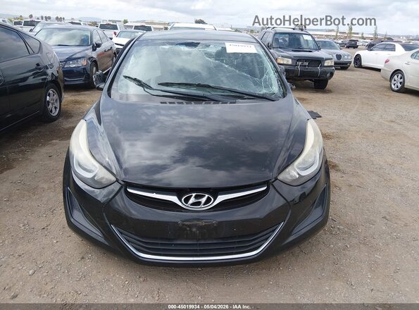 5NPDH4AE8GH695899 2016 HYUNDAI ELANTRA Черный Вид задней части салона
