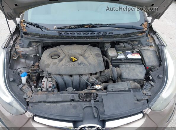 5NPDH4AE9GH700026 2016 HYUNDAI ELANTRA Желто-коричневый Вид сзади
