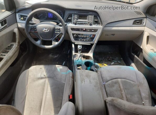 5NPE24AF0HH586627 2017 HYUNDAI SONATA Белый Вид панели приборов