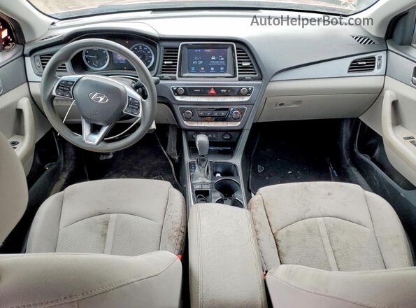 5NPE24AF0KH789931 2019 HYUNDAI SONATA Red Widok deski rozdzielczej