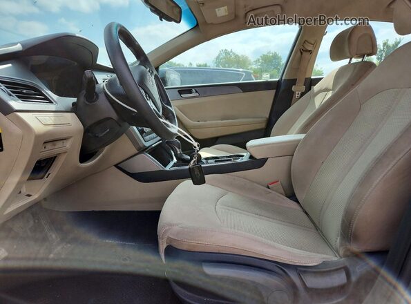 5NPE24AF1GH286691 2016 HYUNDAI SONATA Синий Вид салона спереди