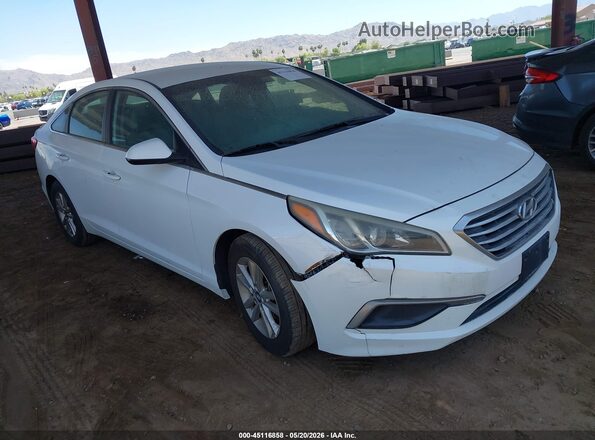 5NPE24AF1HH452323 2017 HYUNDAI SONATA Белый Передняя правая четверть