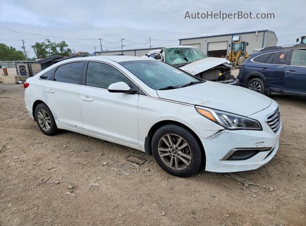 5NPE24AF2GH333002 2016 HYUNDAI SONATA Белый Передняя правая четверть