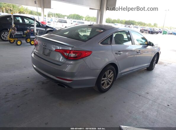 5NPE24AF2GH402917 2016 HYUNDAI SONATA Серебряный Задняя правая четверть