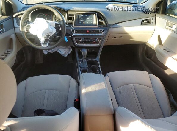 5NPE24AF2KH757188 2019 HYUNDAI SONATA Серый Вид панели приборов