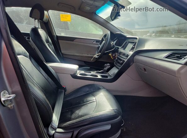 5NPE24AF3GH317844 2016 HYUNDAI SONATA Серебряный Вид салона спереди