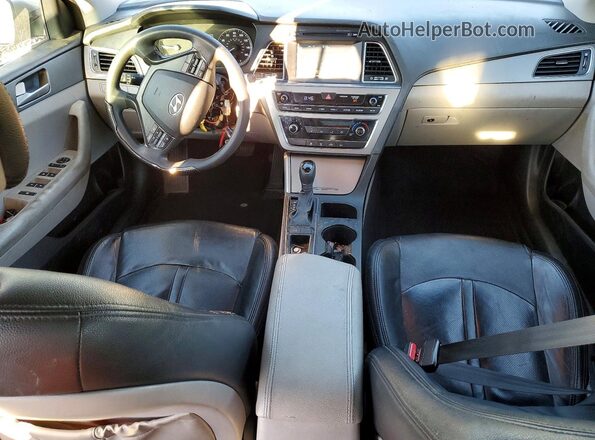5NPE24AF3GH317844 2016 HYUNDAI SONATA Серебряный Вид панели приборов
