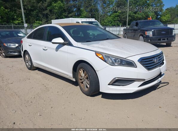 5NPE24AF4GH353753 2016 HYUNDAI SONATA Белый Передняя правая четверть