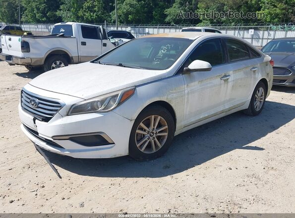 5NPE24AF4GH353753 2016 HYUNDAI SONATA Белый Передняя левая четверть