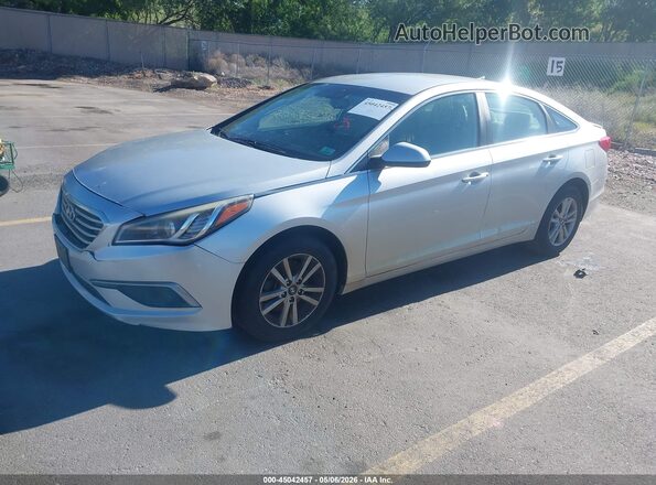5NPE24AF5GH329378 2016 HYUNDAI SONATA Серебряный Передняя левая четверть