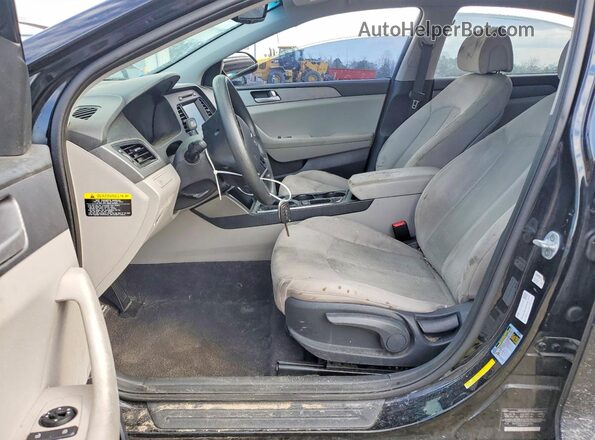 5NPE24AF5GH406282 2016 HYUNDAI SONATA Black Вид салону спереду