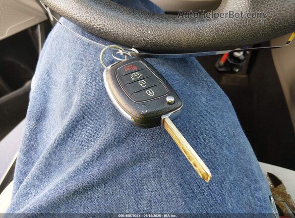 5NPE24AF6HH457341 2017 HYUNDAI SONATA Белый Вид панели приборов