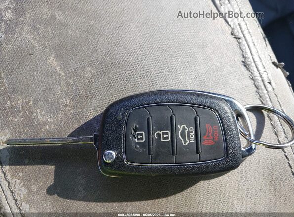 5NPE24AF6HH533088 2017 HYUNDAI SONATA Серебряный Вид панели приборов