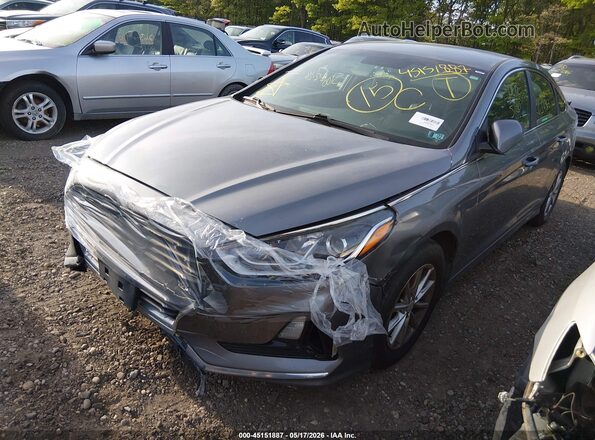 5NPE24AF6JH694546 2018 HYUNDAI SONATA Серый Передняя левая четверть