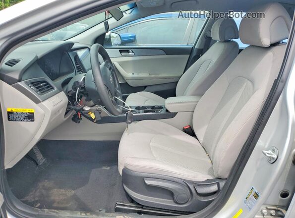 5NPE24AF7HH521757 2017 HYUNDAI SONATA Silver წინა სალონის ხედი