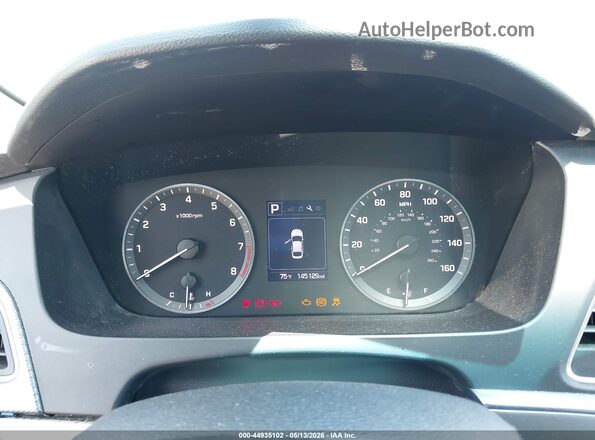 5NPE24AF9HH579031 2017 HYUNDAI SONATA Silver Вид задніх сидінь