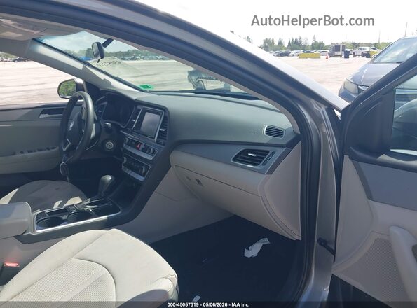 5NPE24AF9KH781696 2019 HYUNDAI SONATA Серый Вид салона спереди
