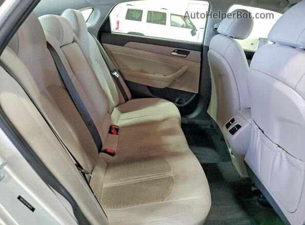 5NPE34AF0KH804571 2019 HYUNDAI SONATA Серебряный Вид задних сидений