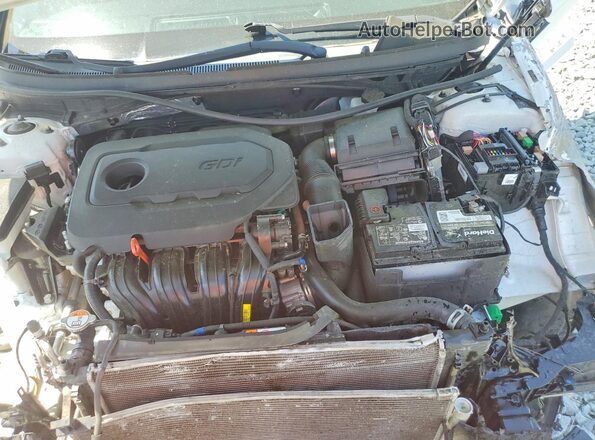 5NPE34AF1JH604331 2018 HYUNDAI SONATA White Vista interior trasera