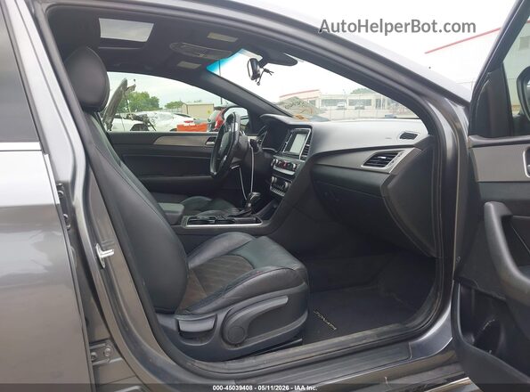5NPE34AF1JH706843 2018 HYUNDAI SONATA Серый Вид салона спереди