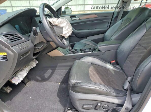 5NPE34AF2GH269086 2016 HYUNDAI SONATA White Widok wnętrza z przodu