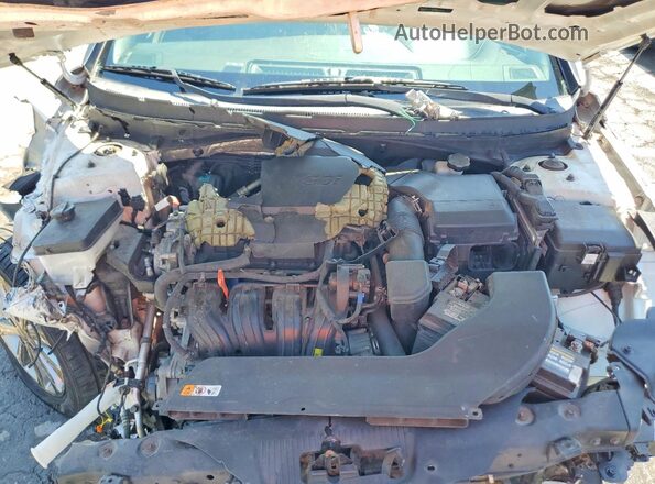 5NPE34AF3HH466916 2017 HYUNDAI SONATA Белый Вид задней части салона