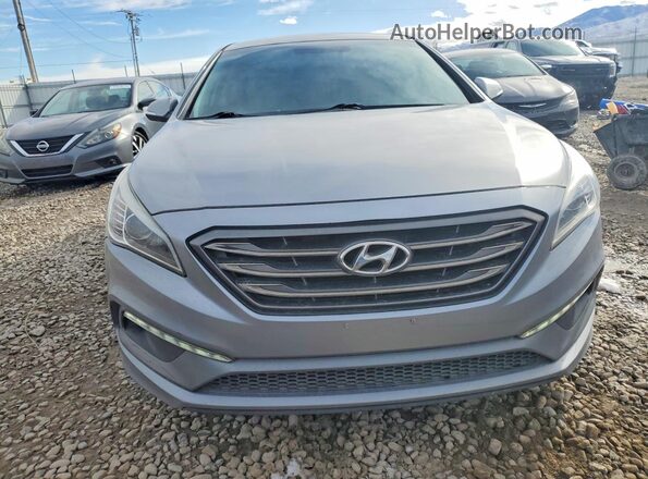 5NPE34AF4GH390444 2016 HYUNDAI SONATA Серебряный Вид спереди