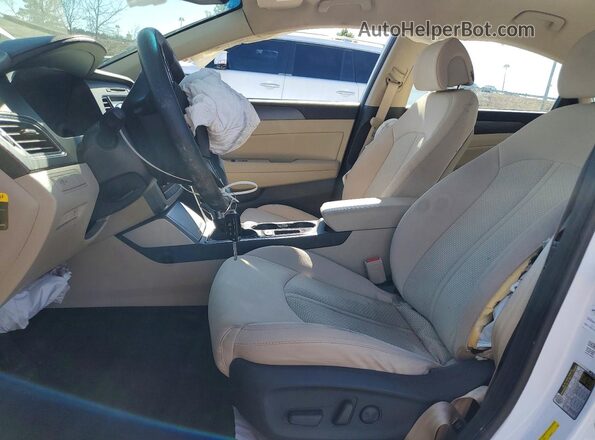 5NPE34AF4HH515007 2017 HYUNDAI SONATA Белый Вид салона спереди