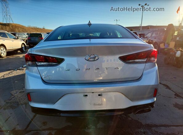 5NPE34AF6KH757031 2019 HYUNDAI SONATA Silver Widok z tyłu