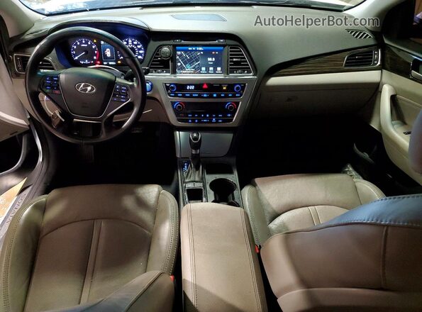 5NPE34AF9HH484854 2017 HYUNDAI SONATA Белый Вид панели приборов