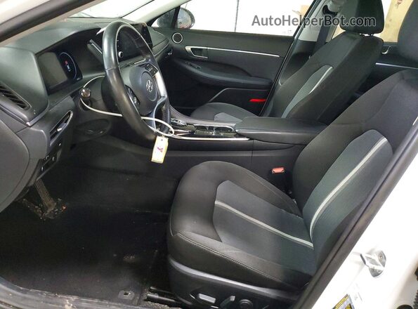 5NPEF4JA0MH090228 2021 HYUNDAI SONATA Белый Вид салона спереди