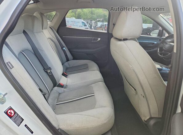 5NPEG4JA0MH077122 2021 HYUNDAI SONATA White Widok tylnych siedzeń