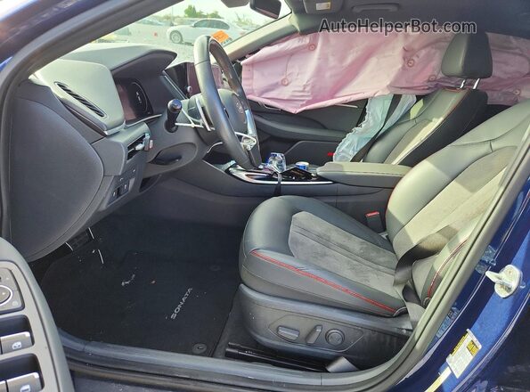 5NPEJ4J28NH150278 2022 HYUNDAI SONATA Blue Vista interior delantera