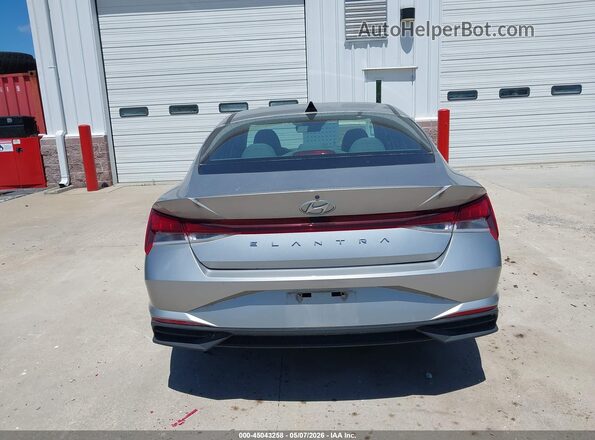 5NPLL4AGXMH049352 2021 HYUNDAI ELANTRA Серебряный 