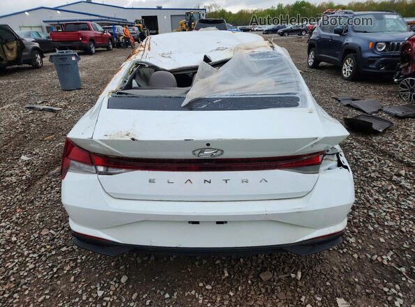 5NPLM4AG1MH012896 2021 HYUNDAI ELANTRA Белый Вид сзади