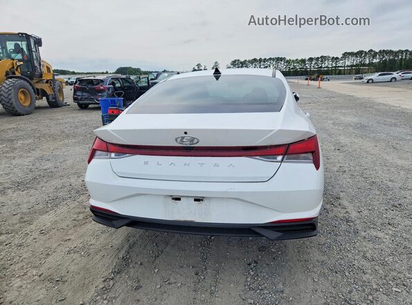 5NPLM4AG2PH105804 2023 HYUNDAI ELANTRA Белый Вид сзади
