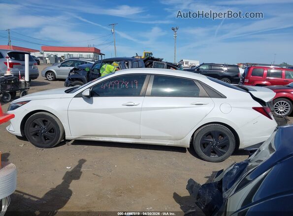5NPLM4AG8MH003709 2021 HYUNDAI ELANTRA White Widok wnętrza 360 stopni