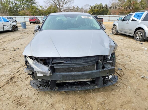 5NPLM4AG9NH057425 2022 HYUNDAI ELANTRA Silver Front view