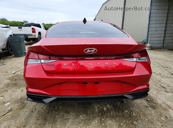 5NPLN4AG0MH043618 2021 HYUNDAI ELANTRA Red Вид ззаду