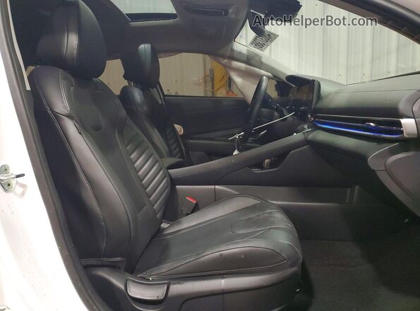 5NPLP4AG7PH087856 2023 HYUNDAI ELANTRA Белый Вид салона спереди