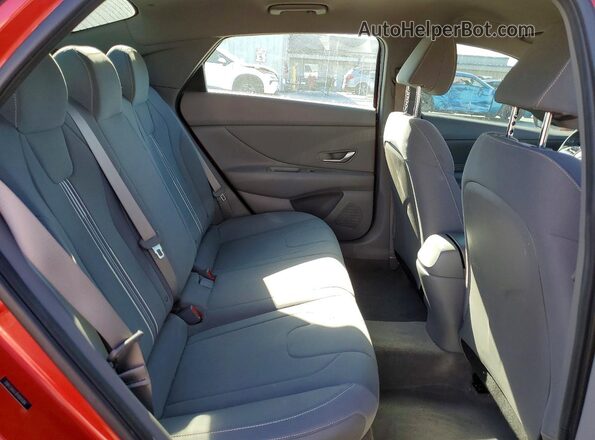 5NPLS4AG1PH093084 2023 HYUNDAI ELANTRA Красный Вид задних сидений