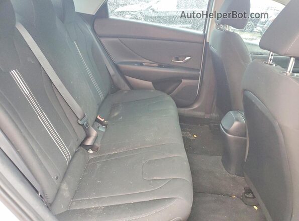 5NPLS4AG8MH011153 2021 HYUNDAI ELANTRA Белый Вид задних сидений