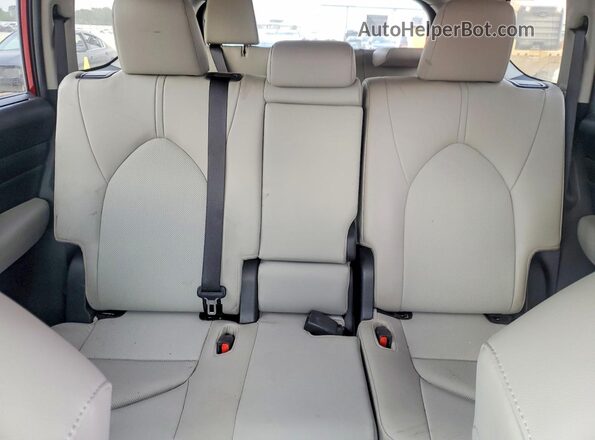 5TDAAAA50RS007171 2024 TOYOTA GRAND Red Widok tylnych siedzeń