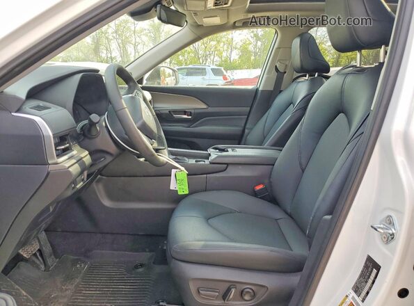 5TDAAAA52SS032840 2025 TOYOTA GRAND Белый Вид салона спереди