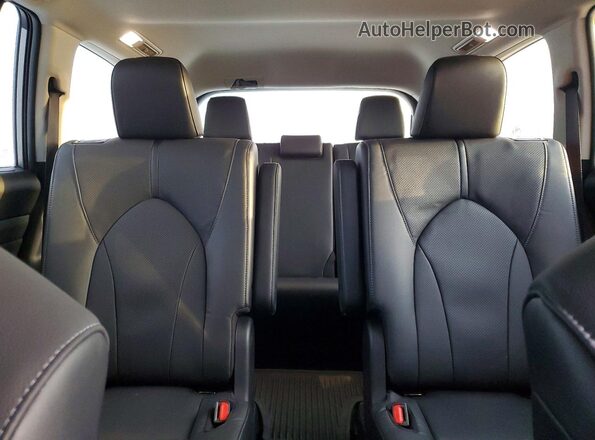 5TDAAAA59TS036188 2026 TOYOTA GRAND Gray Vista de los asientos traseros