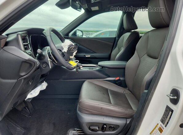 5TDAAAA68RS002437 2024 LEXUS TX White Widok wnętrza z przodu