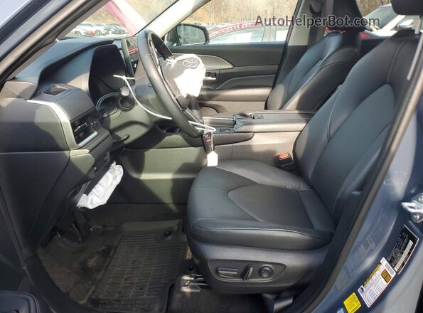 5TDAAAB50RS014653 2024 TOYOTA GRAND Blue Front interior view