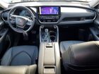 2025 Toyota Grand Highlander Xle Silver vin: 5TDAAAB59SS078731