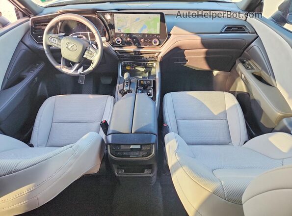 5TDAAAB69SS022071 2025 LEXUS TX Черный Вид панели приборов