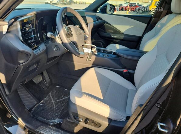 5TDAAAB69SS022071 2025 LEXUS TX Черный Вид салона спереди